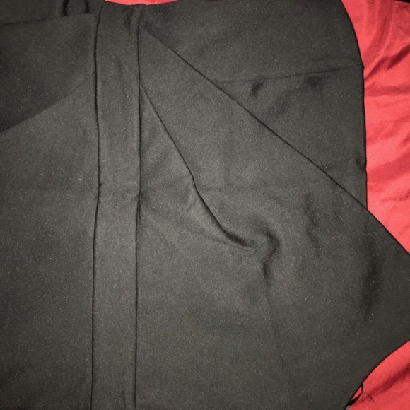 One piece swim wear - Picture 2 of 5